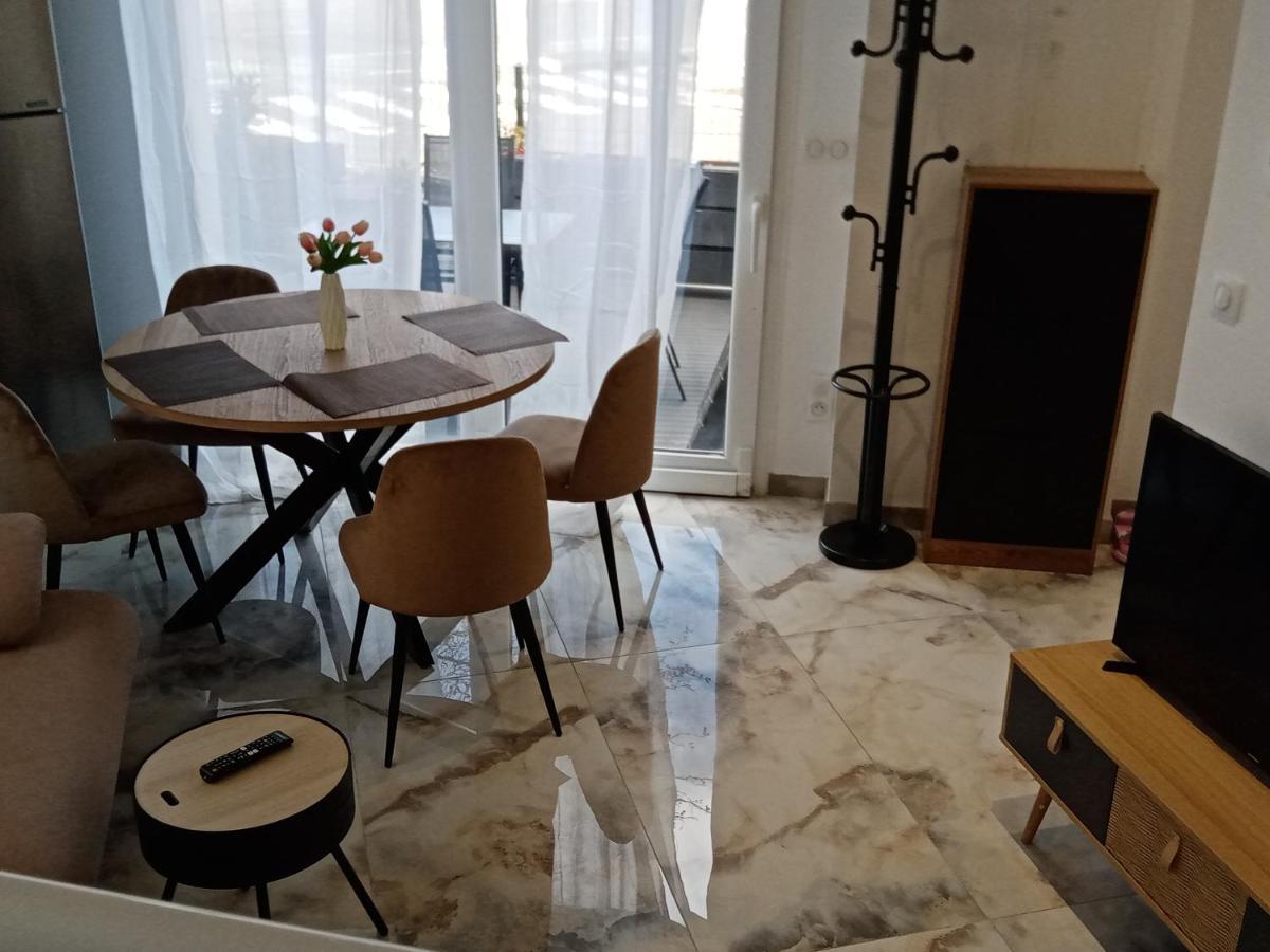 Jolie Maison, Balneo Lumino Therapie Et Terrasse กอลมาร์ ภายนอก รูปภาพ